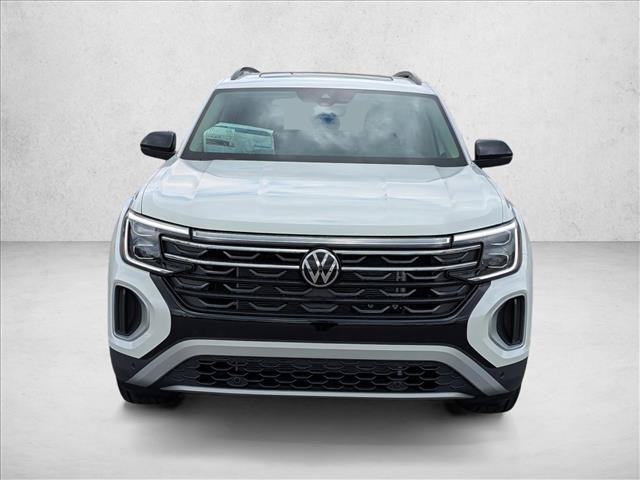 New 2026 Volkswagen Atlas Peak Edition AWD/4WD image 2