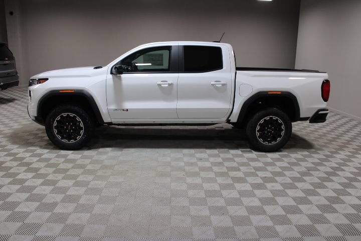 New 2026 GMC Canyon AT4 w/ Technology Plus Package AWD/4WD image 9