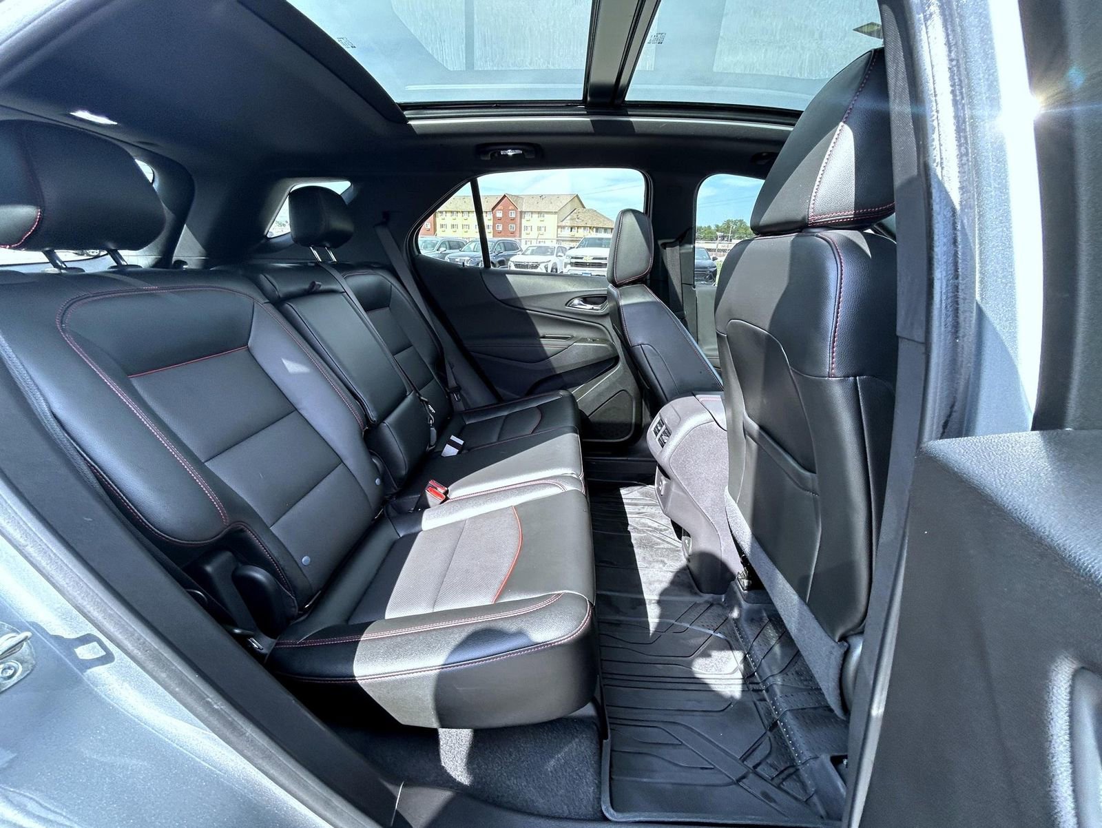 Certified 2024 Chevrolet Equinox RS w/ RS Leather Package image 19