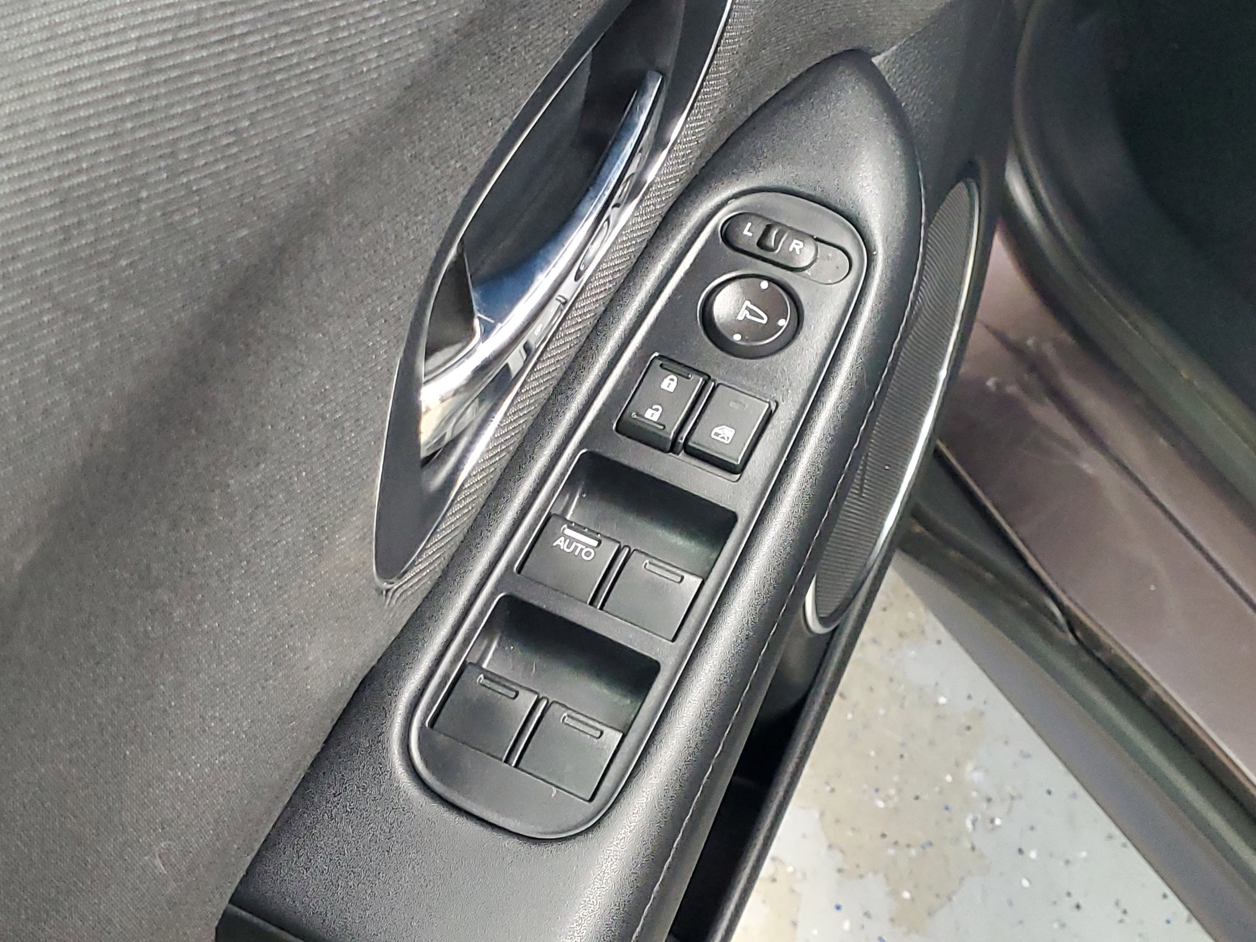 Used 2022 Honda HR-V EX image 22