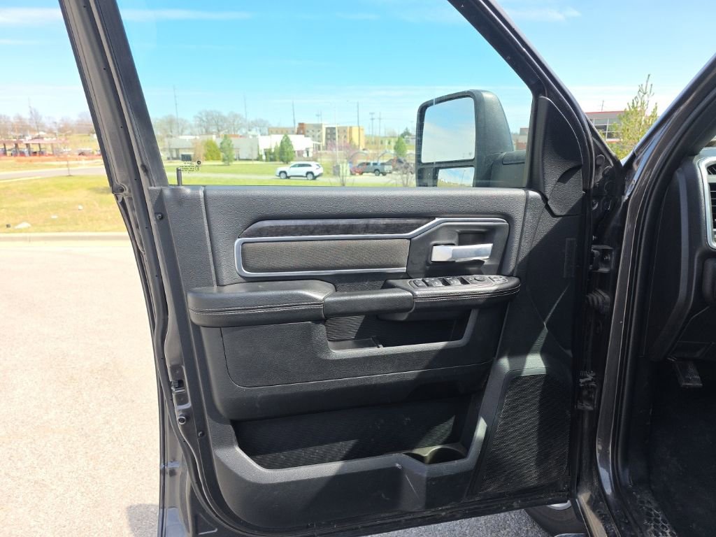 Used 2024 RAM 2500 Big Horn AWD/4WD image 13
