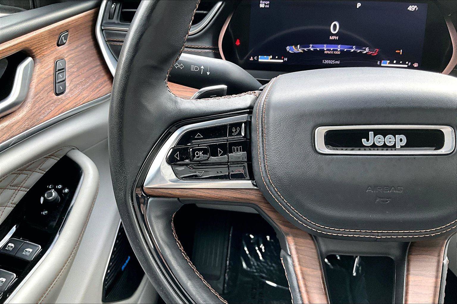 Used 2022 Jeep Grand Cherokee L Summit w/ Advanced Protech Group IV image 19