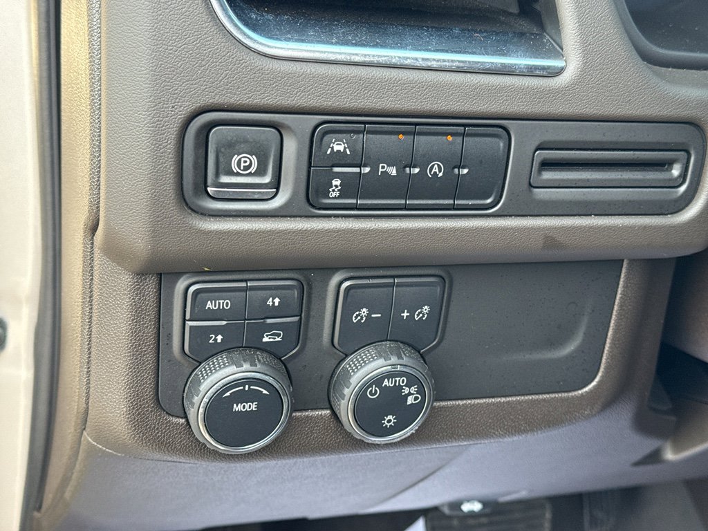 Used 2024 Chevrolet Tahoe LT image 11