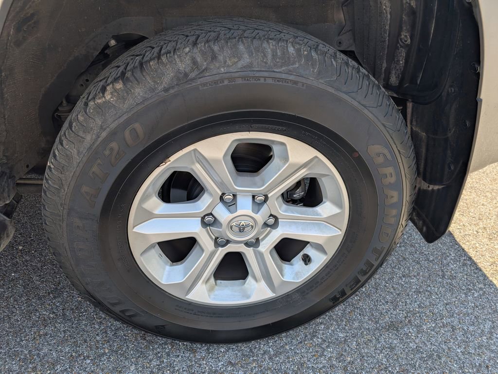 Used 2023 Toyota 4Runner SR5 Premium w/ Moonroof Package image 33