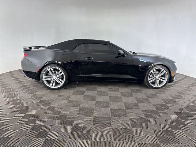 Used 2018 Chevrolet Camaro LT w/ RS Package image 6