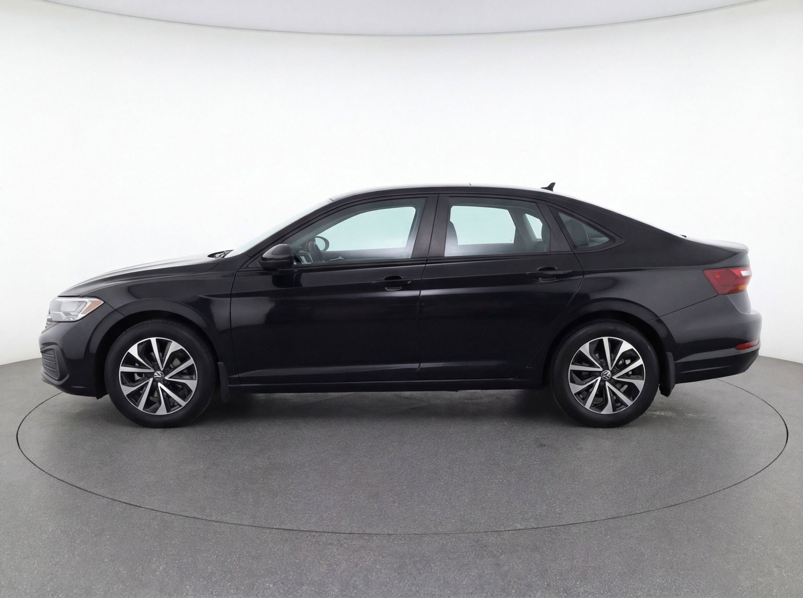 Used 2024 Volkswagen Jetta S image 5