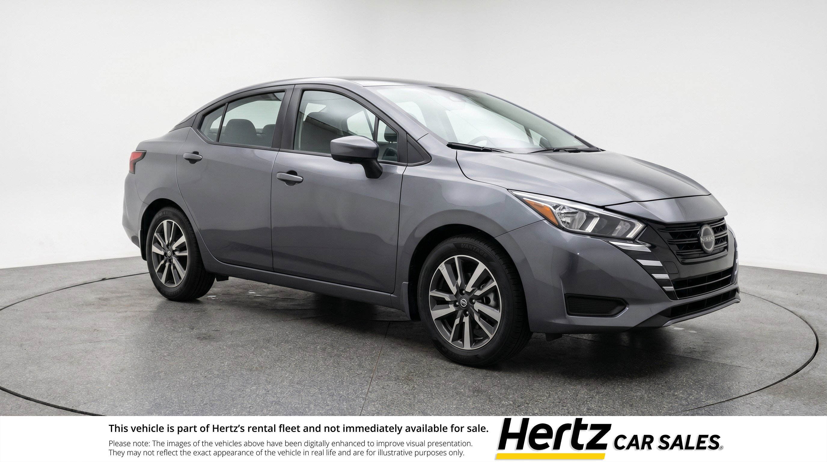 Used 2025 Nissan Versa SV FWD image 1