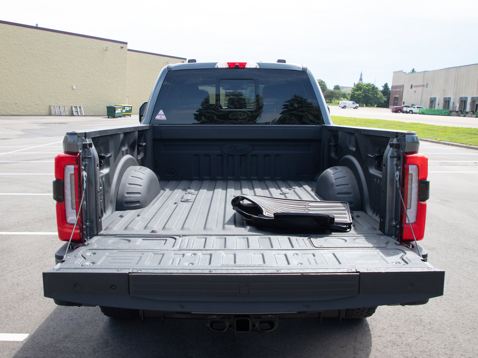 Used 2023 Ford F350 Limited w/ FX4 Off-Road Package AWD/4WD image 19