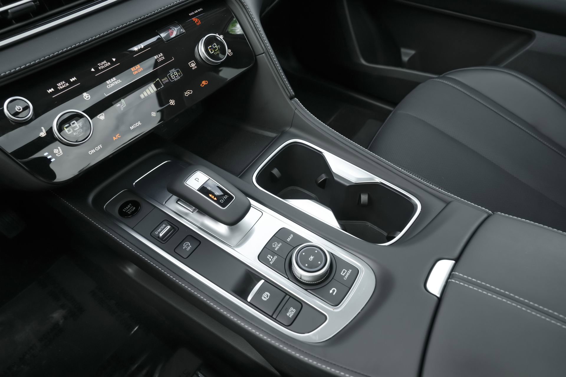 Certified 2026 INFINITI QX60 Luxe w/ Cargo Package image 12