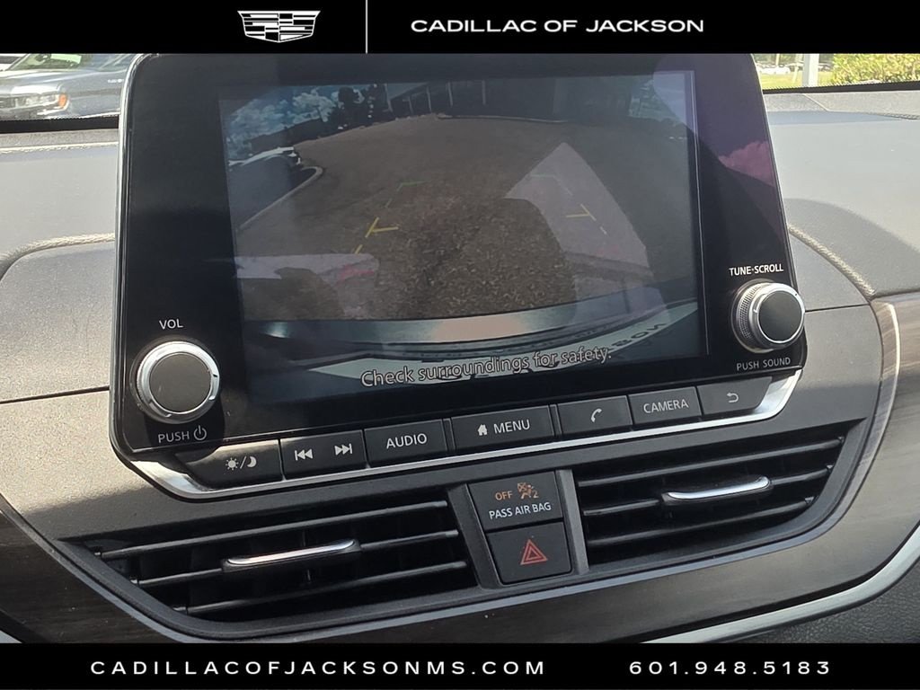 Used 2025 Nissan Altima 2.5 SV FWD image 12