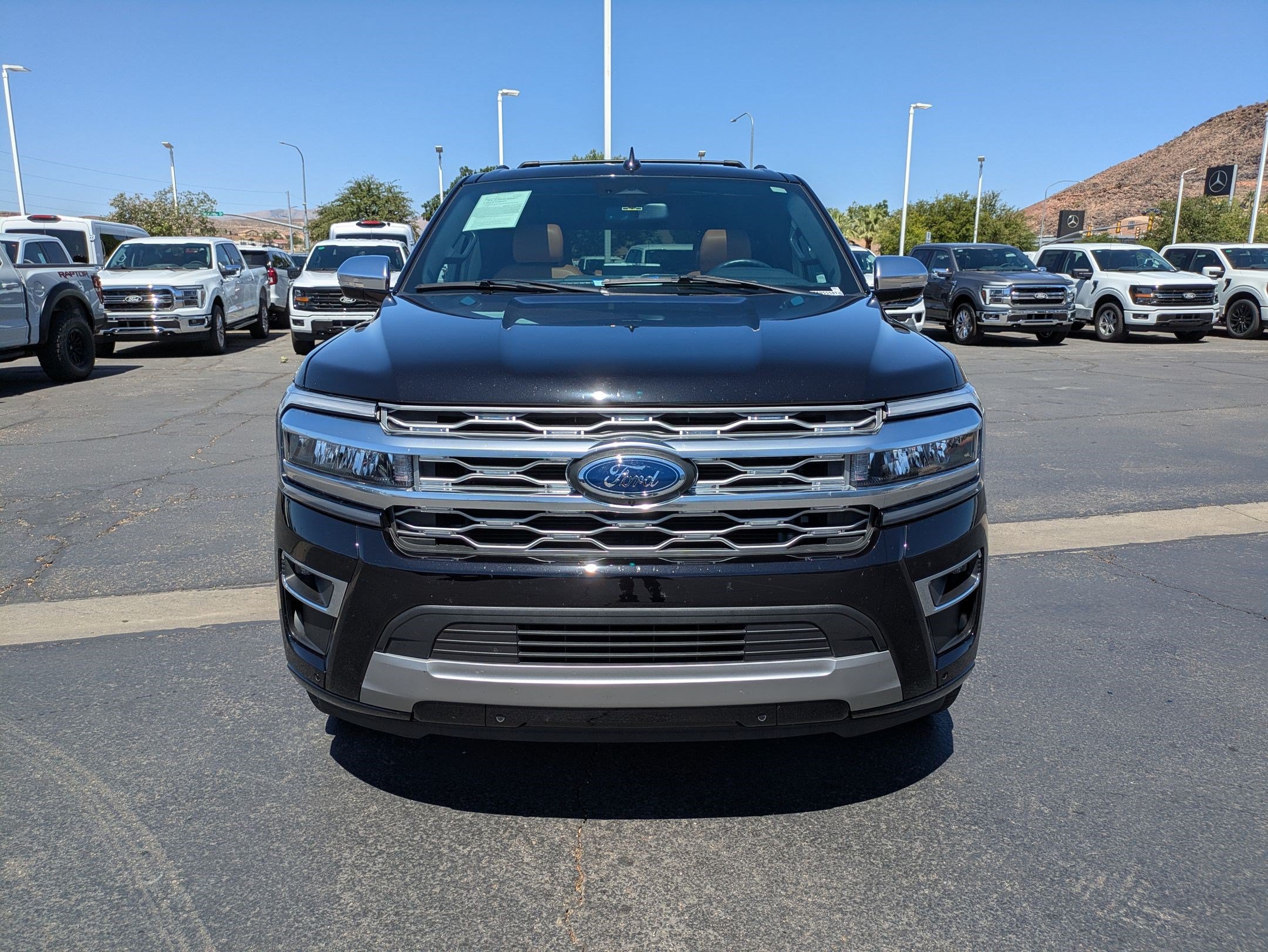 Used 2024 Ford Expedition Platinum AWD/4WD image 11
