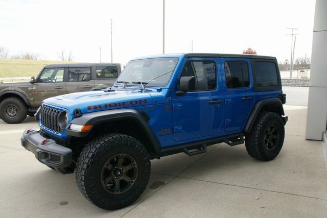 Used 2024 Jeep Wrangler Unlimited Rubicon w/ Safety Group image 5