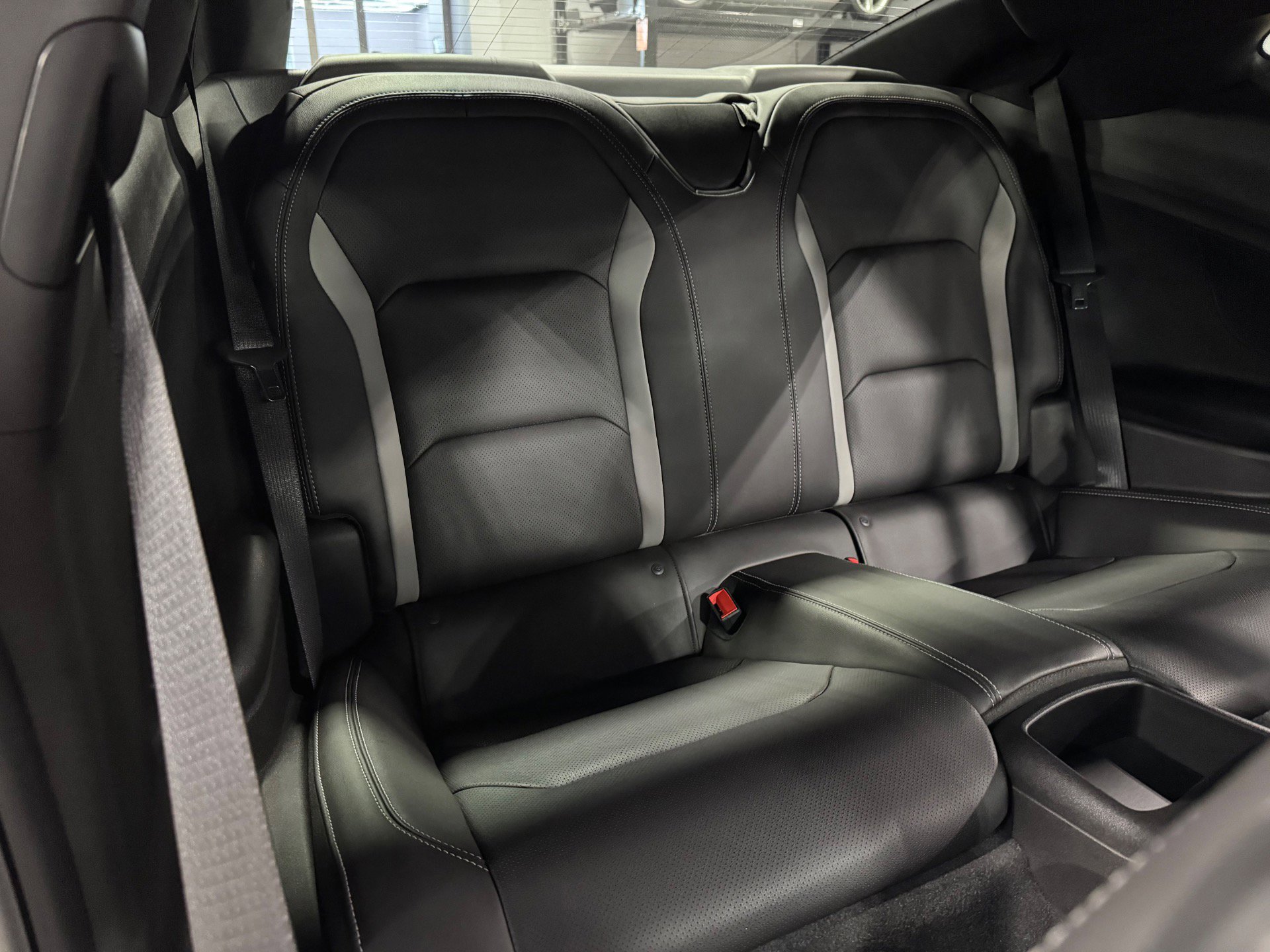 Used 2018 Chevrolet Camaro SS image 85