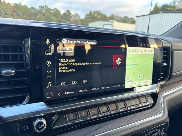 Used 2025 GMC Sierra 2500 SLT w/ SLT Premium Package image 13