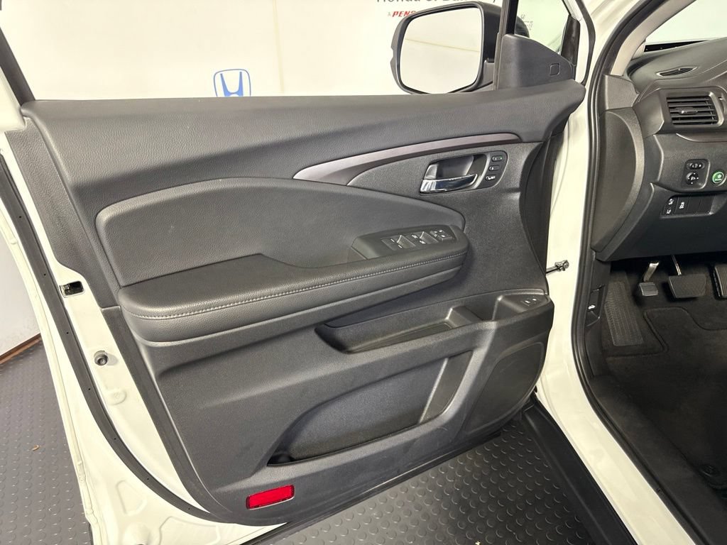 Used 2022 Honda Pilot Special Edition image 14