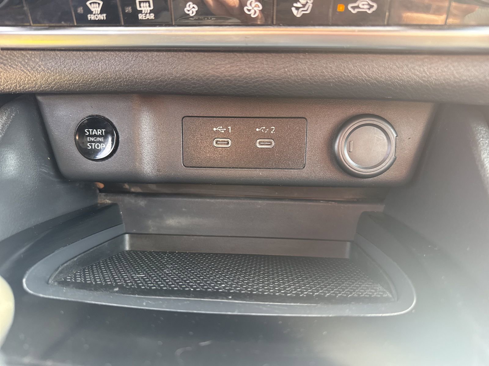 Used 2024 Nissan Rogue SV FWD image 25
