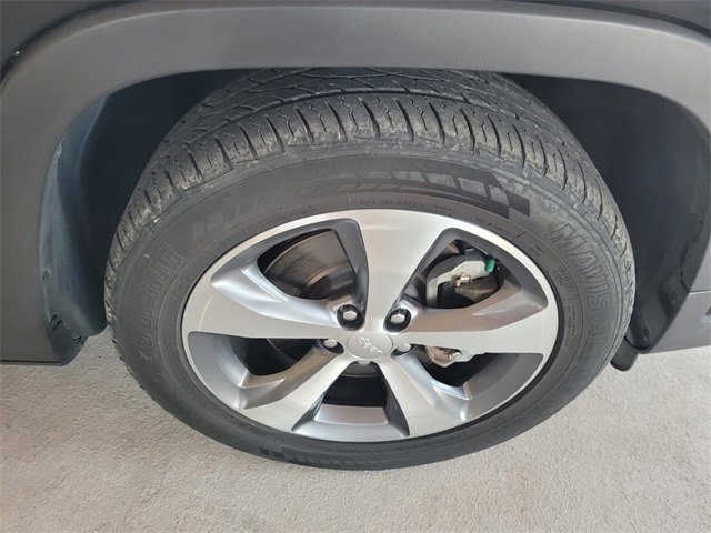 Used 2021 Jeep Cherokee Limited w/ Elite Package image 19