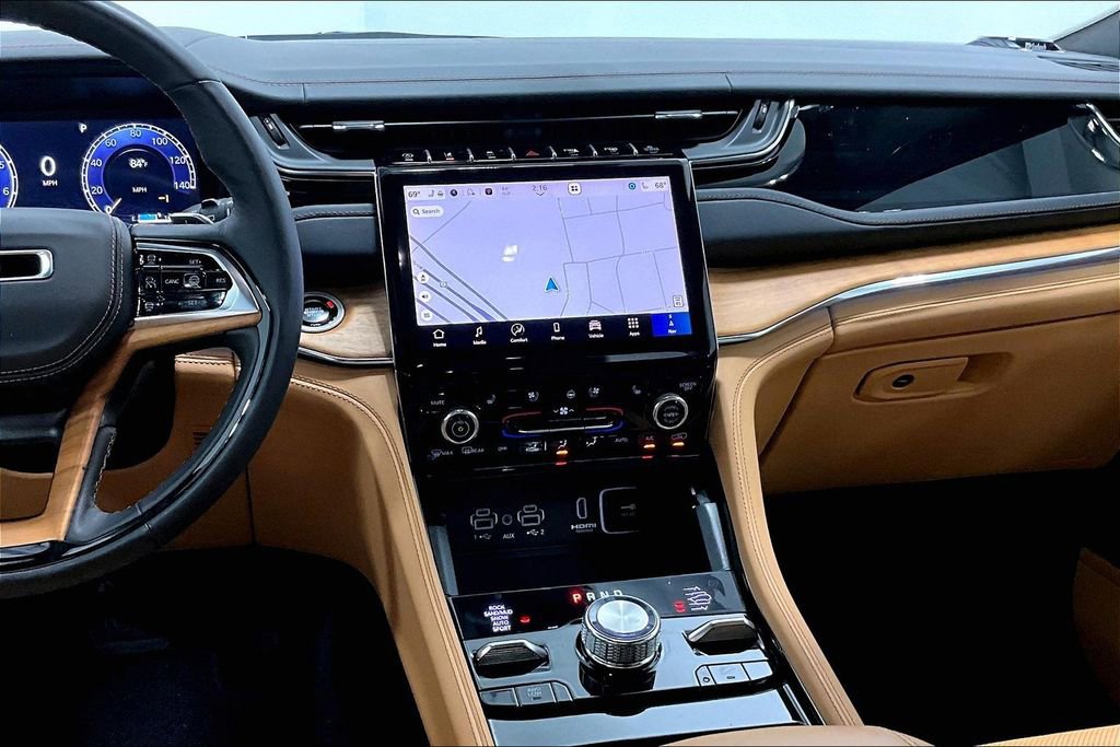 Used 2025 Jeep Grand Cherokee L Summit image 8