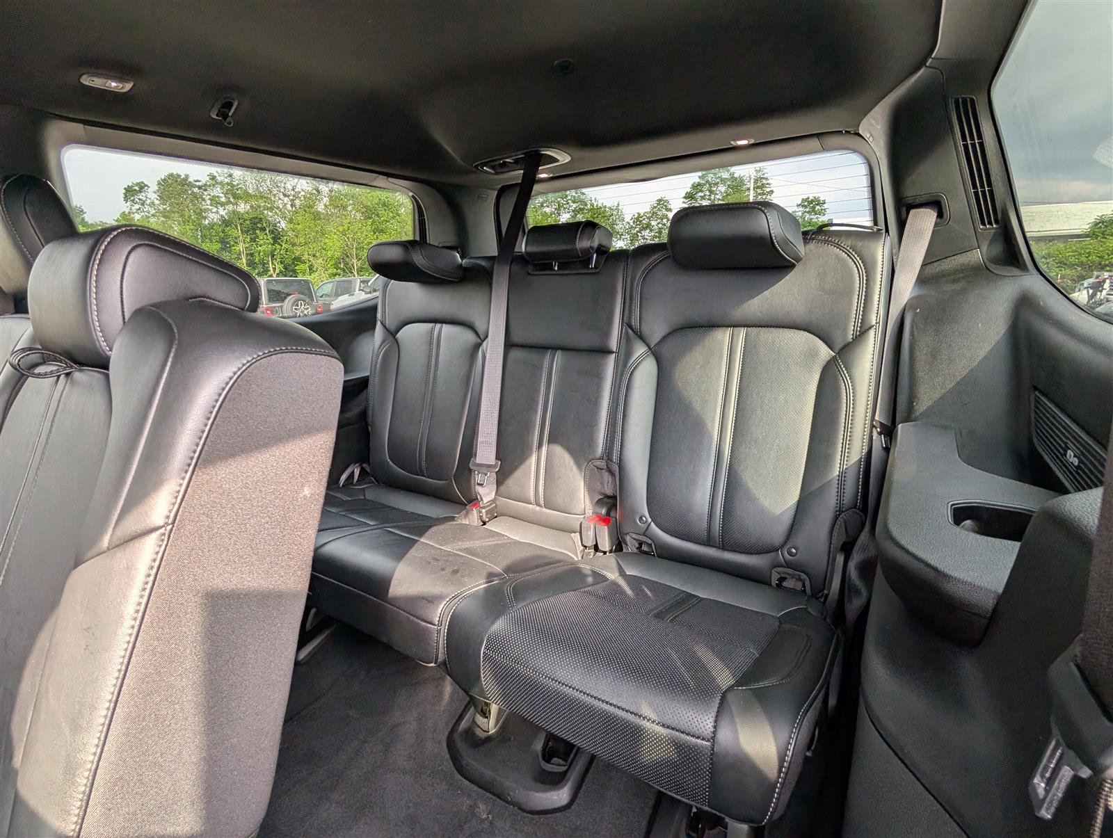 Used 2024 Jeep Wagoneer Series II w/ Flexible Seating Group image 13