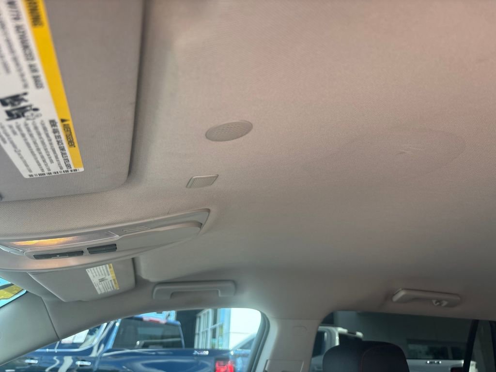 Used 2017 GMC Terrain SLE image 27