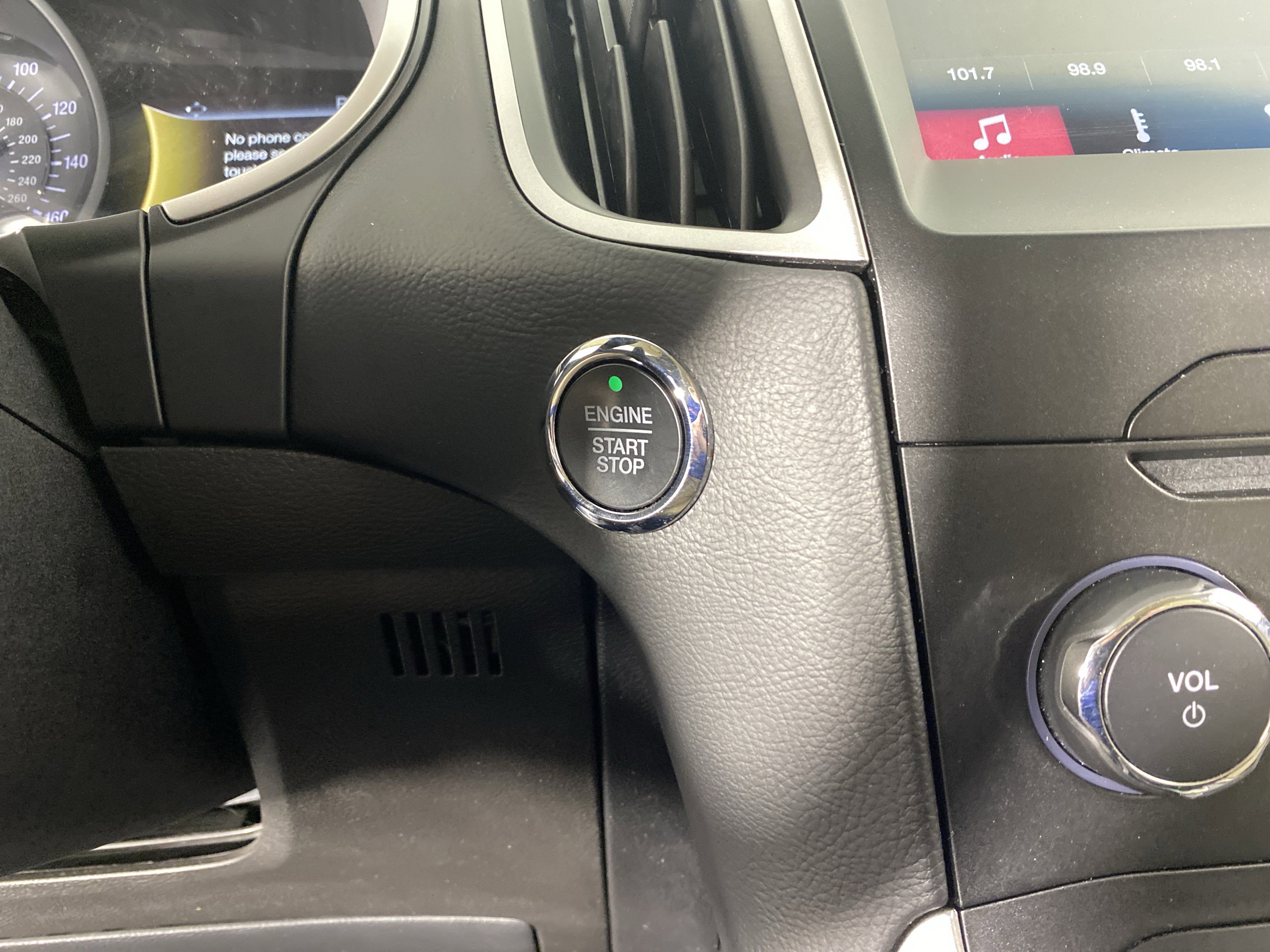 Used 2018 Ford Edge SEL w/ Equipment Group 201A image 25