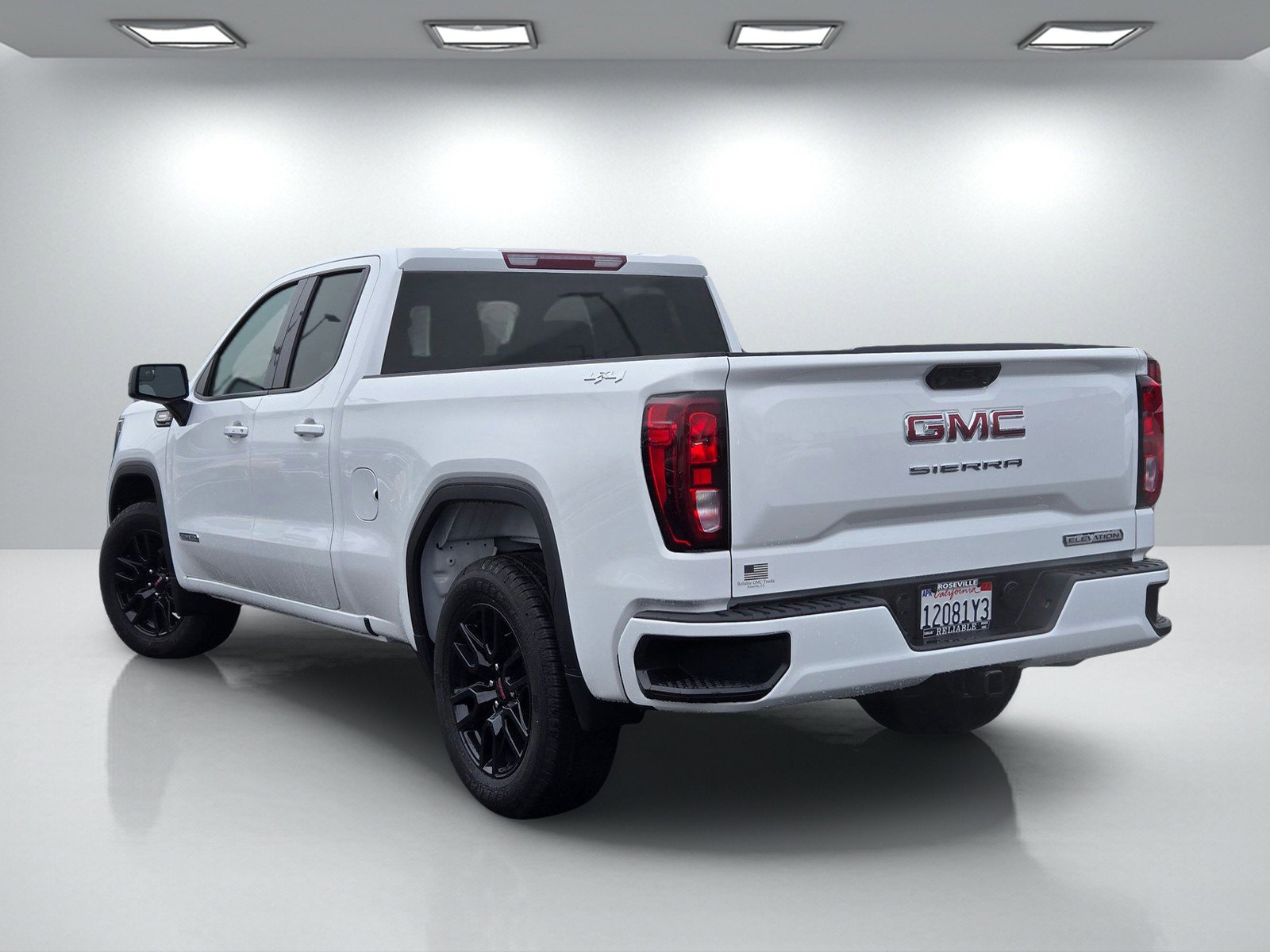 Used 2025 GMC Sierra 1500 Elevation image 6
