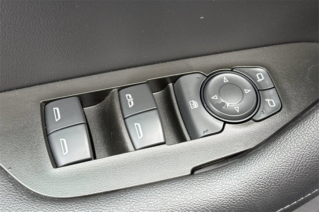 Used 2019 Chevrolet Blazer LT image 17