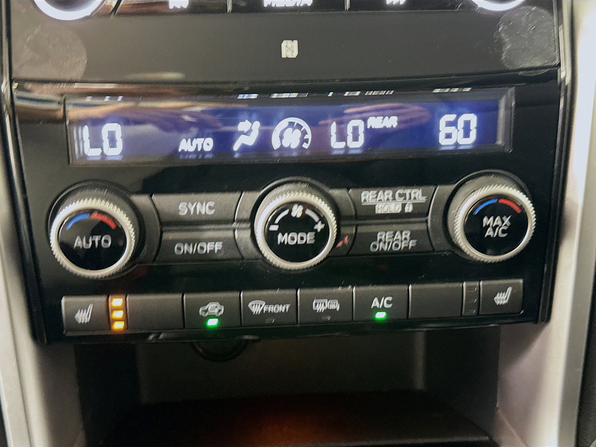Used 2022 Subaru Ascent Limited image 17
