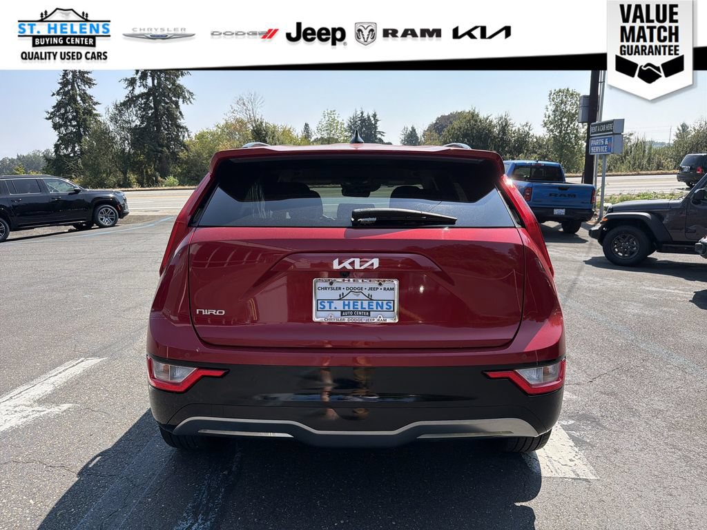 Used 2024 Kia Niro Wind w/ Wind Preserve Package FWD image 4