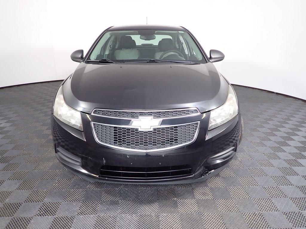 Used 2013 Chevrolet Cruze LS image 8