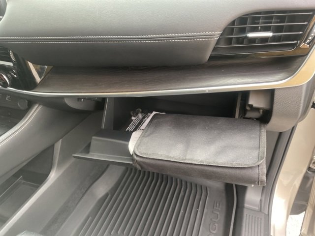 Used 2023 Nissan Rogue Platinum w/ Platinum Premium Package image 51