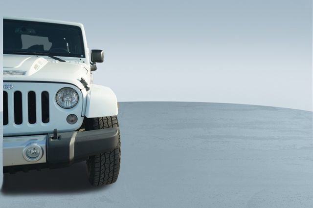 Used 2015 Jeep Wrangler Unlimited Sahara w/ Dual Top Group image 40