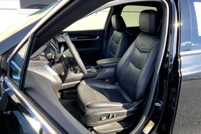 Used 2021 Cadillac XT5 Premium Luxury w/ LPO, Floor Liner Package AWD/4WD image 23