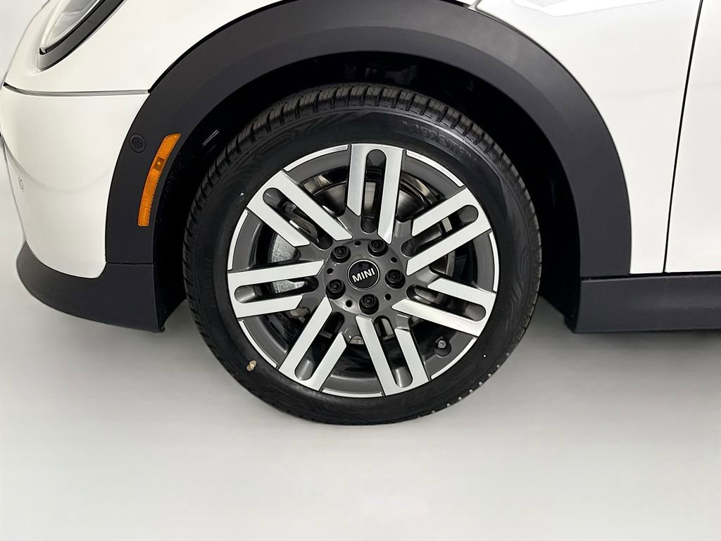 New 2026 MINI Cooper 2-Door Hardtop image 28