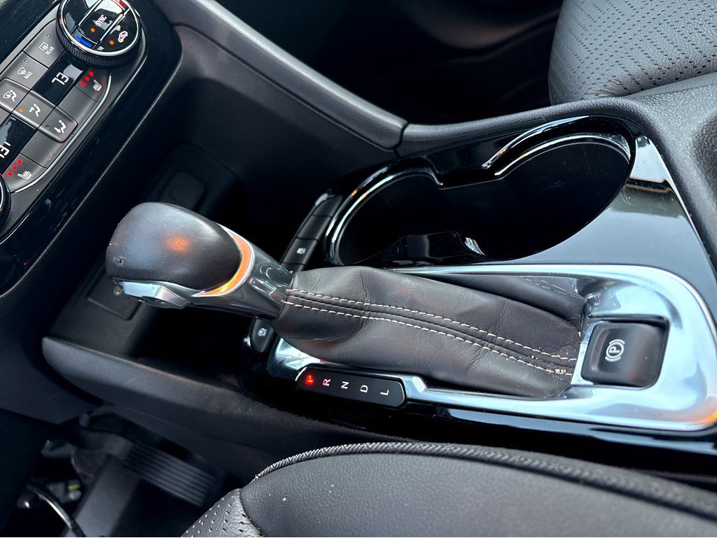 Used 2023 Buick Encore GX Essence w/ Experience Buick Package image 22