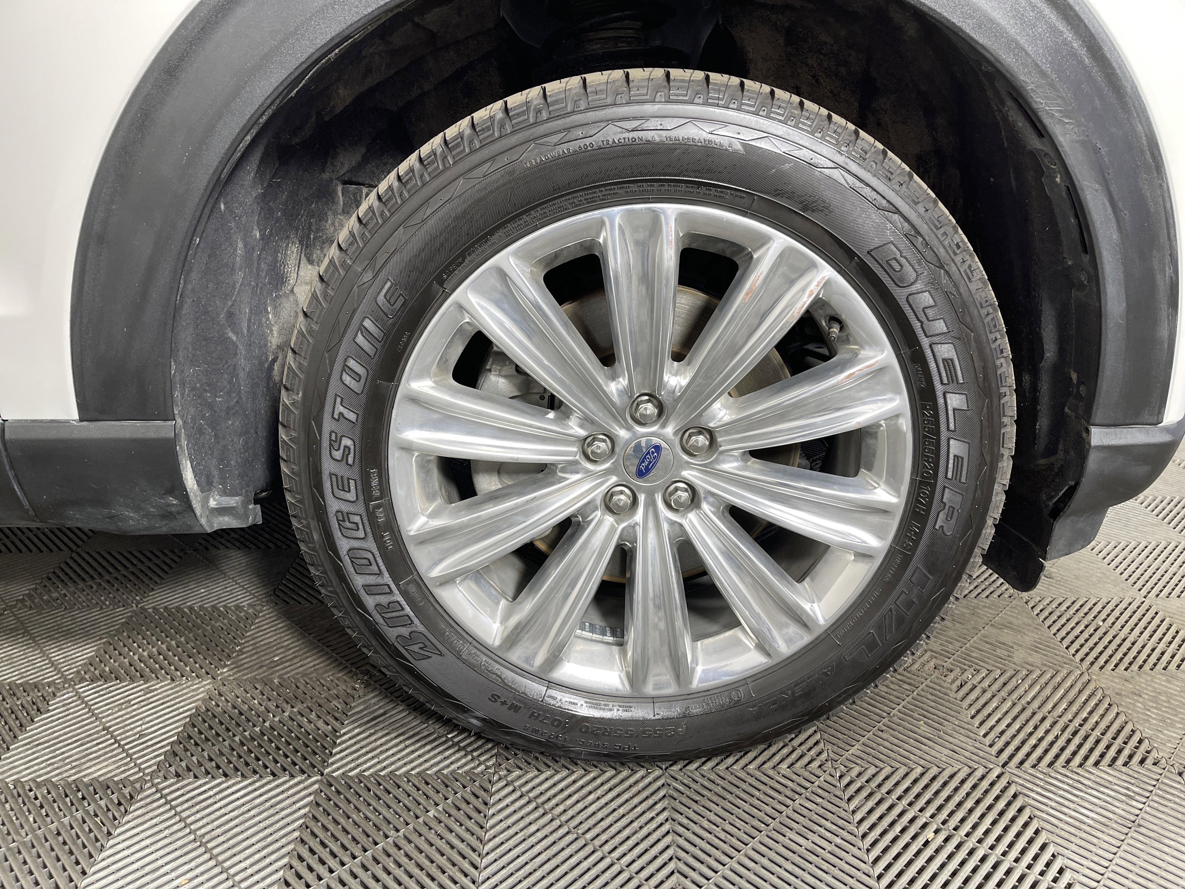 Used 2022 Ford Explorer Limited w/ Hybrid Equipment Group 310A image 9