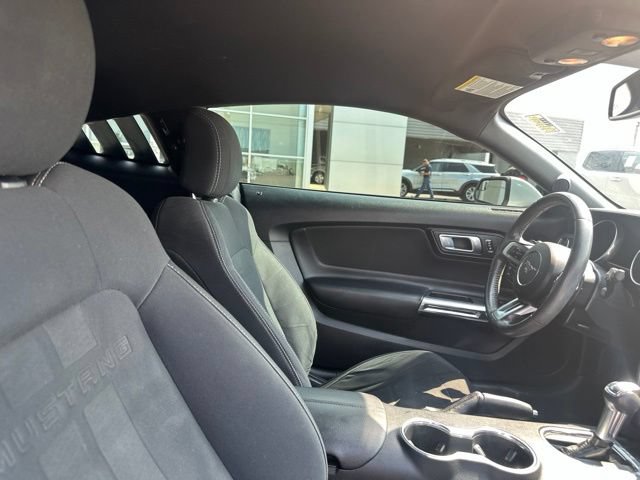 Used 2018 Ford Mustang Coupe w/ Equipment Group 101A RWD image 10