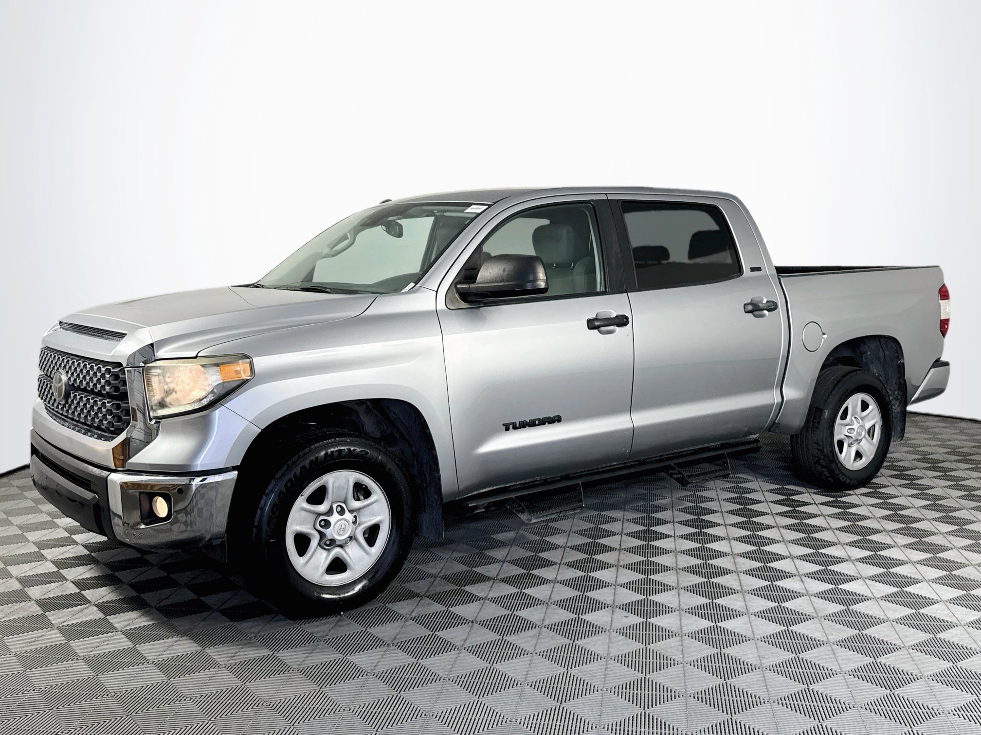 Used 2019 Toyota Tundra SR5 RWD image 4