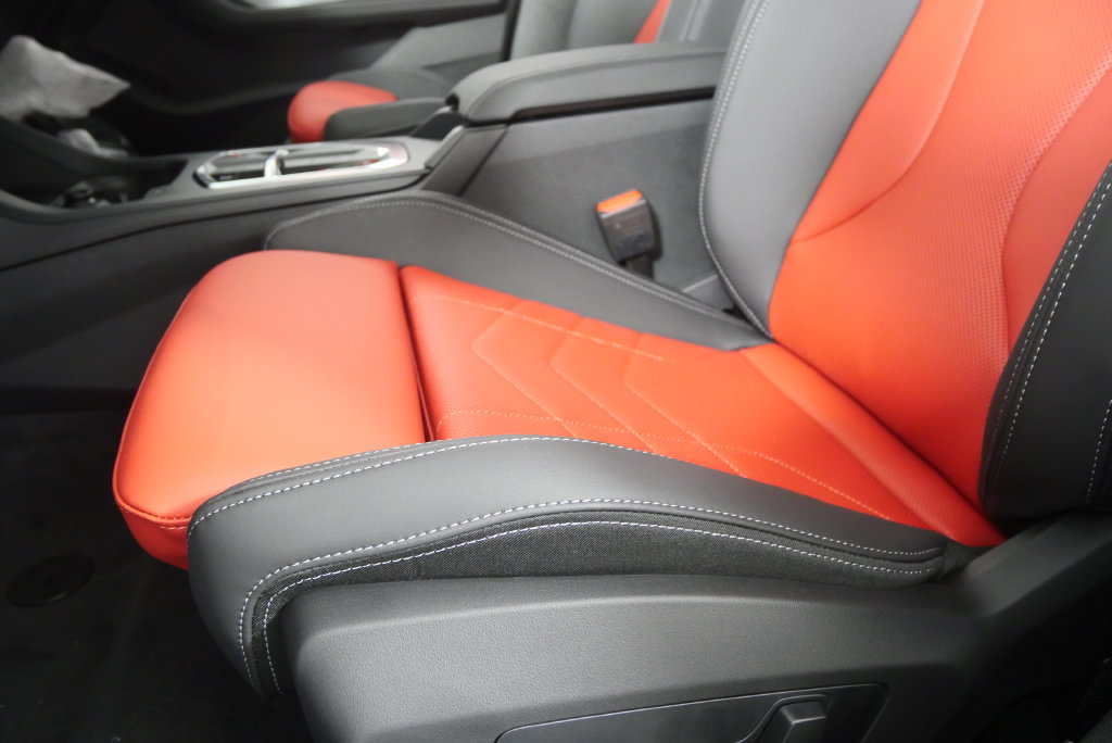 Used 2026 BMW M235i xDrive w/ Premium Package AWD/4WD image 9
