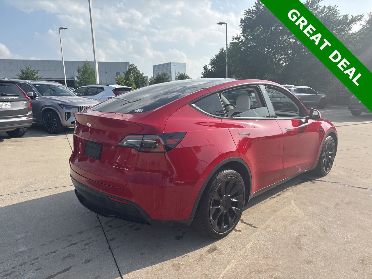 Used 2022 Tesla Model Y Long Range AWD/4WD image 5