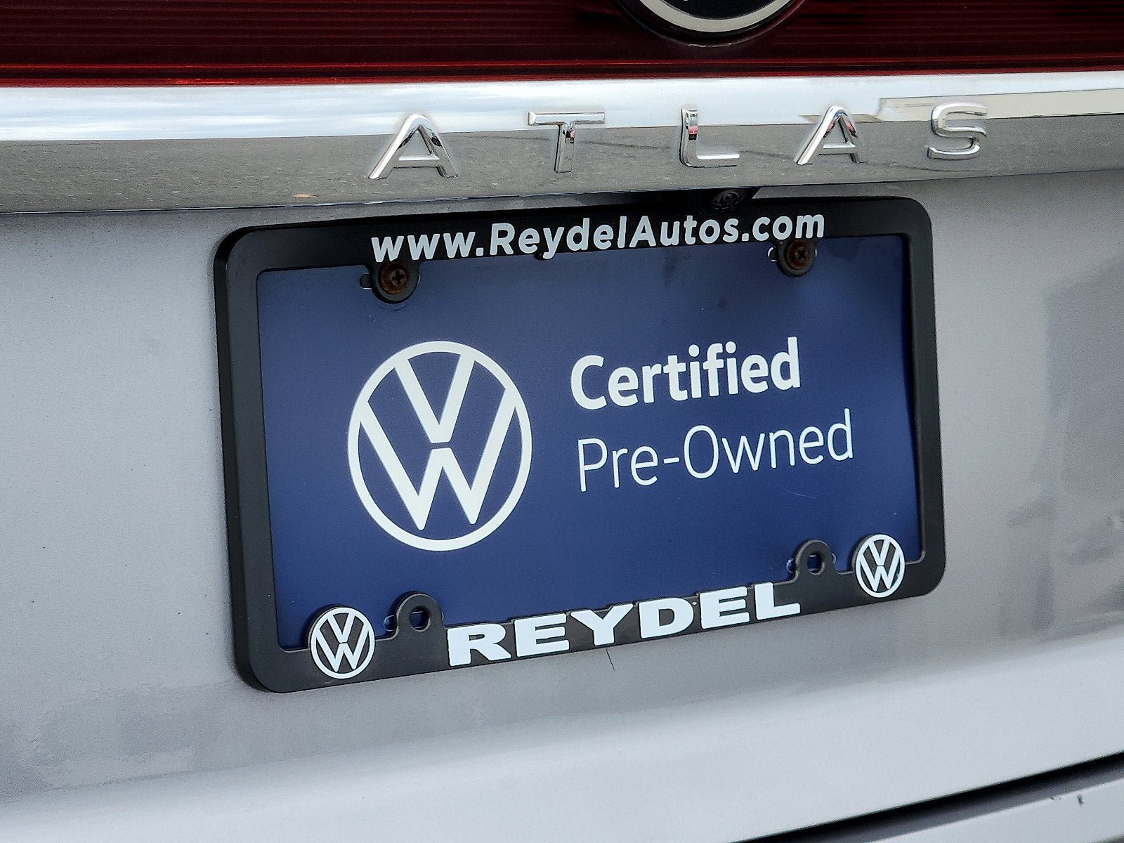 Used 2024 Volkswagen Atlas Cross Sport SE AWD/4WD image 29