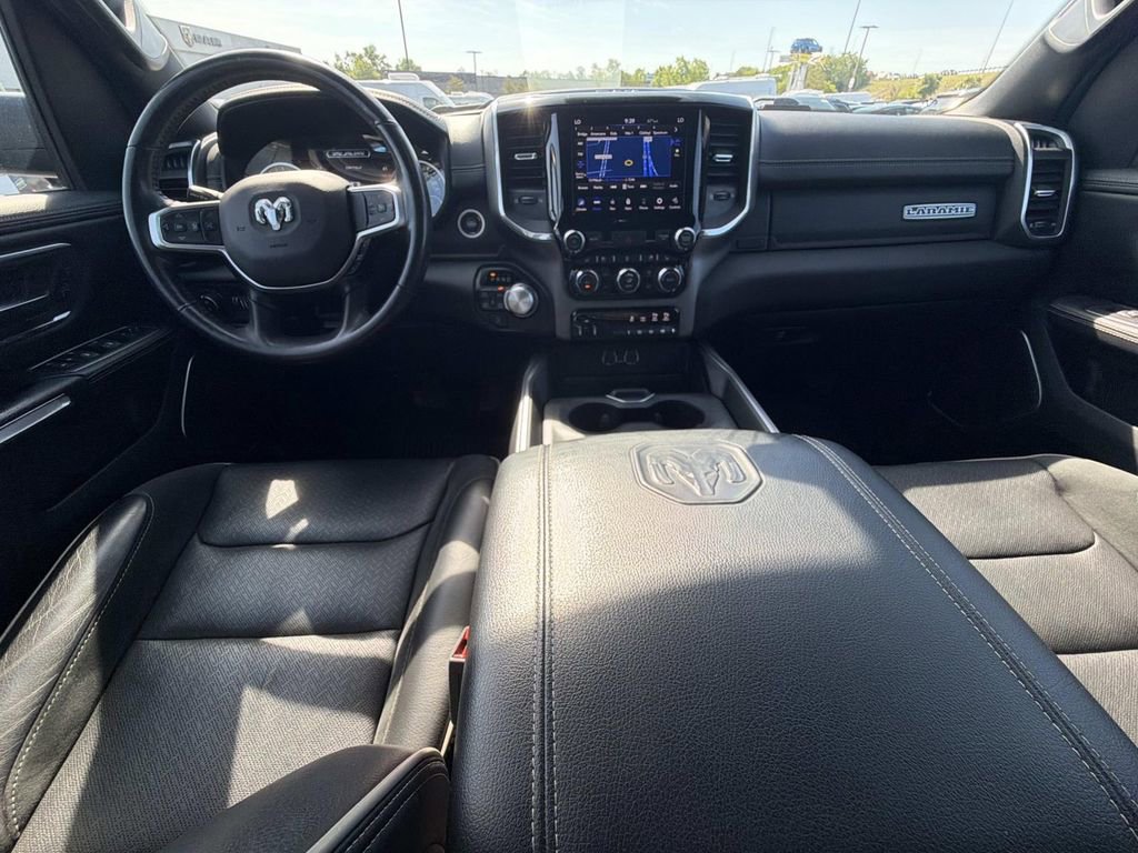 Used 2021 RAM 1500 Laramie w/ Sport Appearance Package AWD/4WD image 18