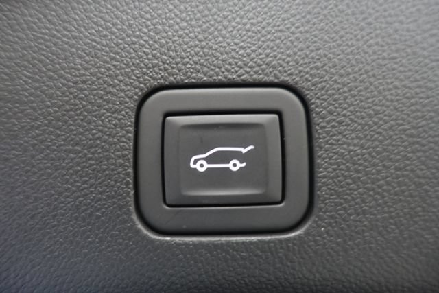 Used 2024 Chevrolet Tahoe High Country w/ Advanced Technology Package AWD/4WD image 27