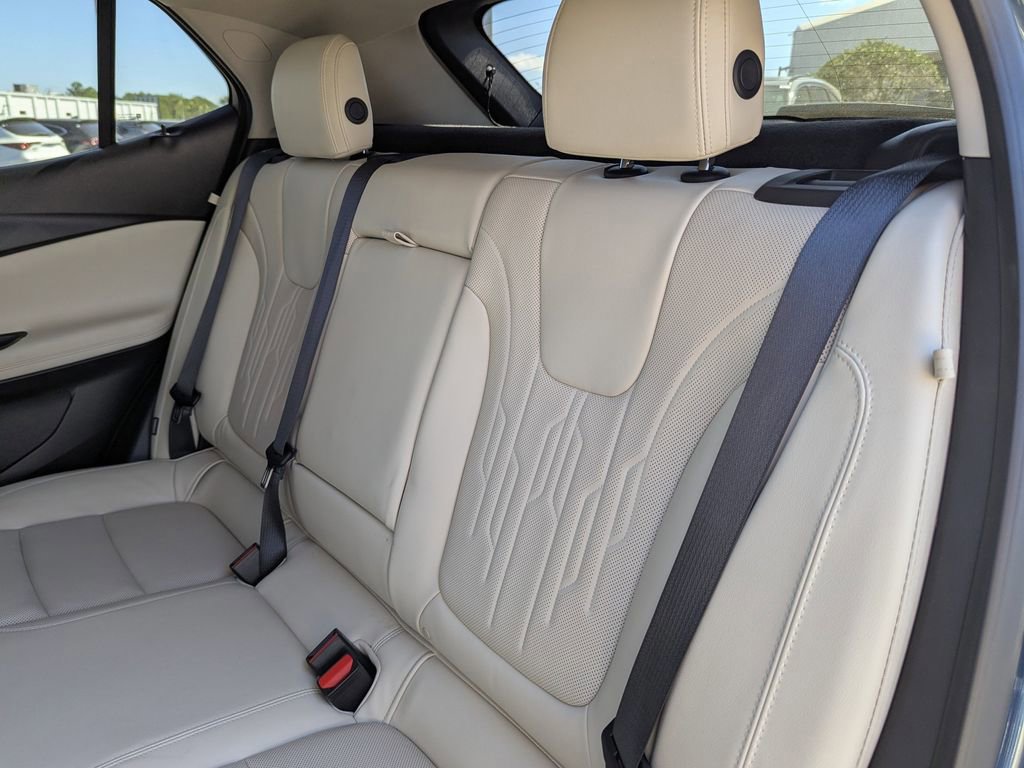 Used 2024 Buick Encore GX Avenir w/ Avenir Technology Package image 15