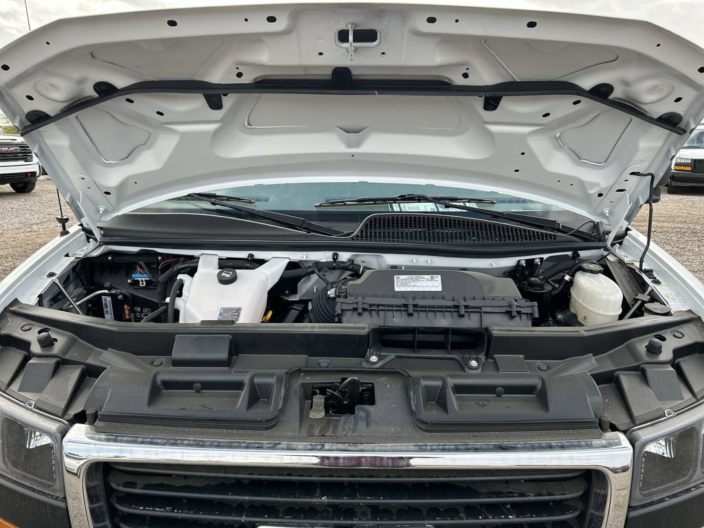 New 2025 GMC Savana 3500 w/ Power Convenience Package RWD image 28