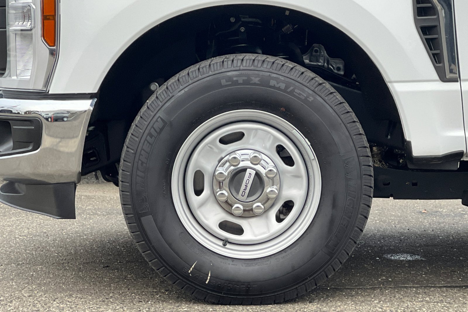 Used 2024 Ford F250 XL w/ XL Chrome Package image 23