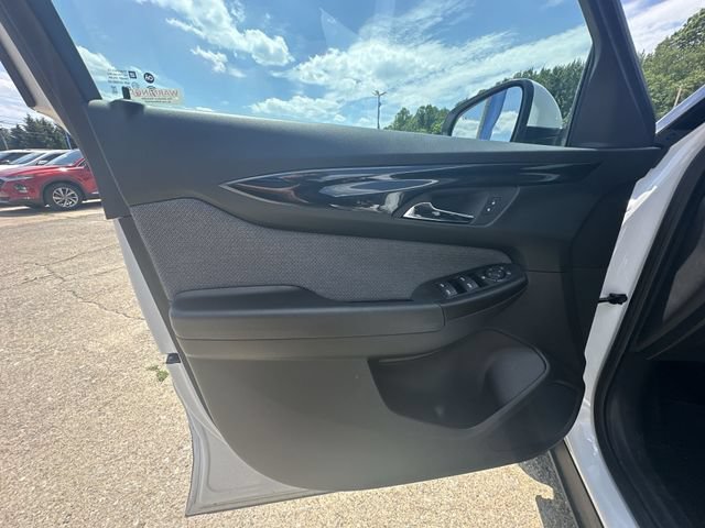 Used 2024 Chevrolet TrailBlazer LT w/ LT Cold Weather Package FWD image 24