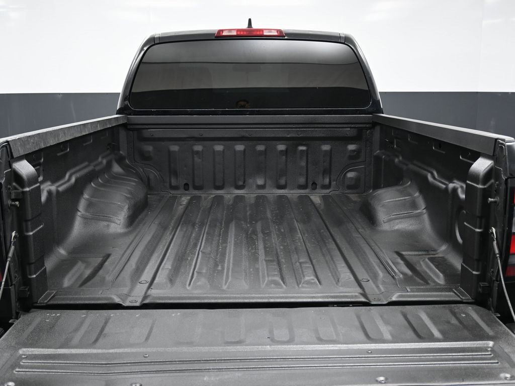 Used 2023 Nissan Frontier SV w/ Tow Package image 13