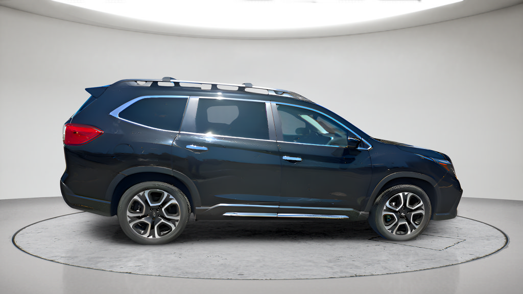 Used 2025 Subaru Ascent Touring w/ Popular Package #2 AWD/4WD image 2