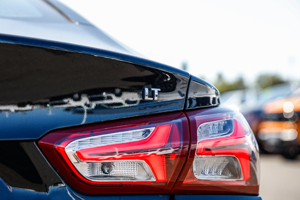 Used 2020 Chevrolet Malibu LT FWD image 12